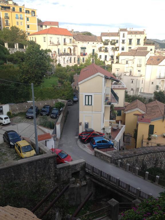 Fronte Al Porto Apartment Salerno Ngoại thất bức ảnh