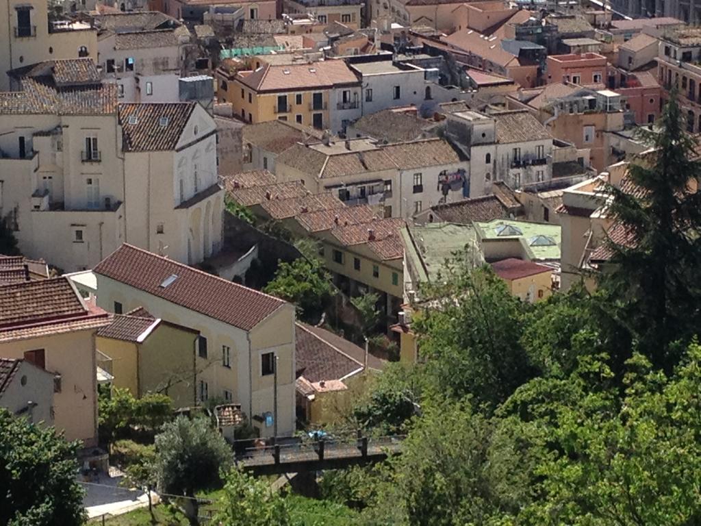 Fronte Al Porto Apartment Salerno Ngoại thất bức ảnh
