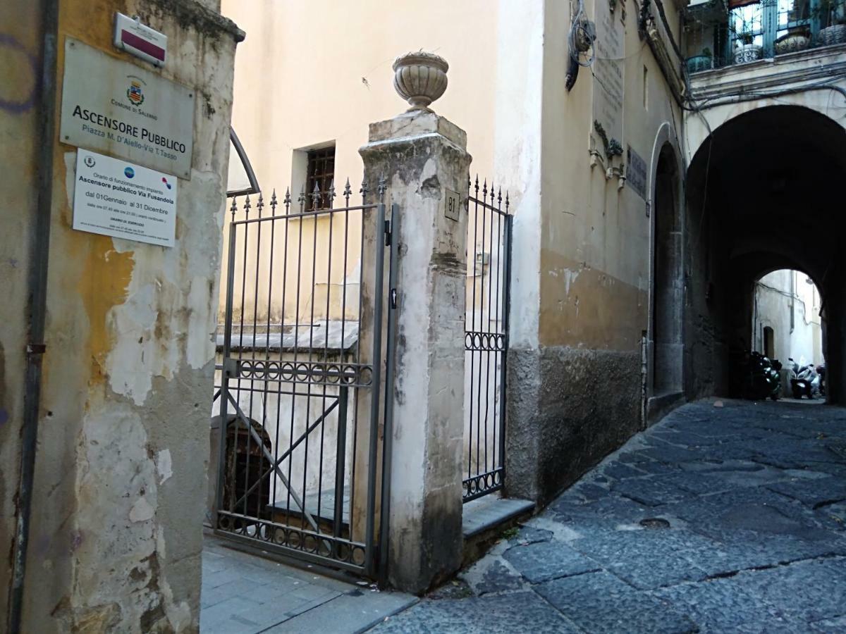 Fronte Al Porto Apartment Salerno Ngoại thất bức ảnh